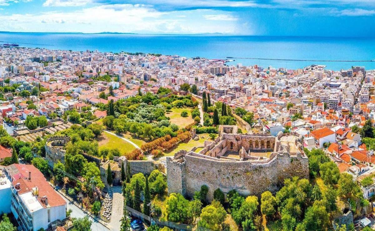 Patras Cozy Nest In The Vibrant City Center Kültér fotó